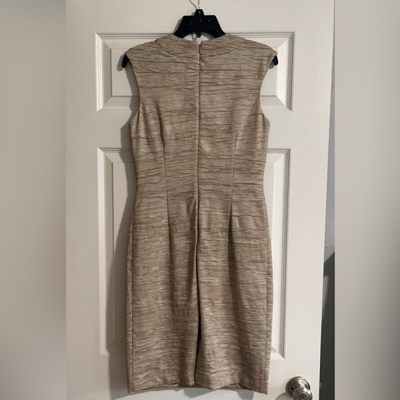 Gorgeous Eliza J semi formal women’s dress, size 8. - Picture 3 of 5